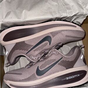Nike Vomero 18
